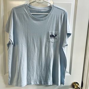 Womens vineyard vines T-shirt
